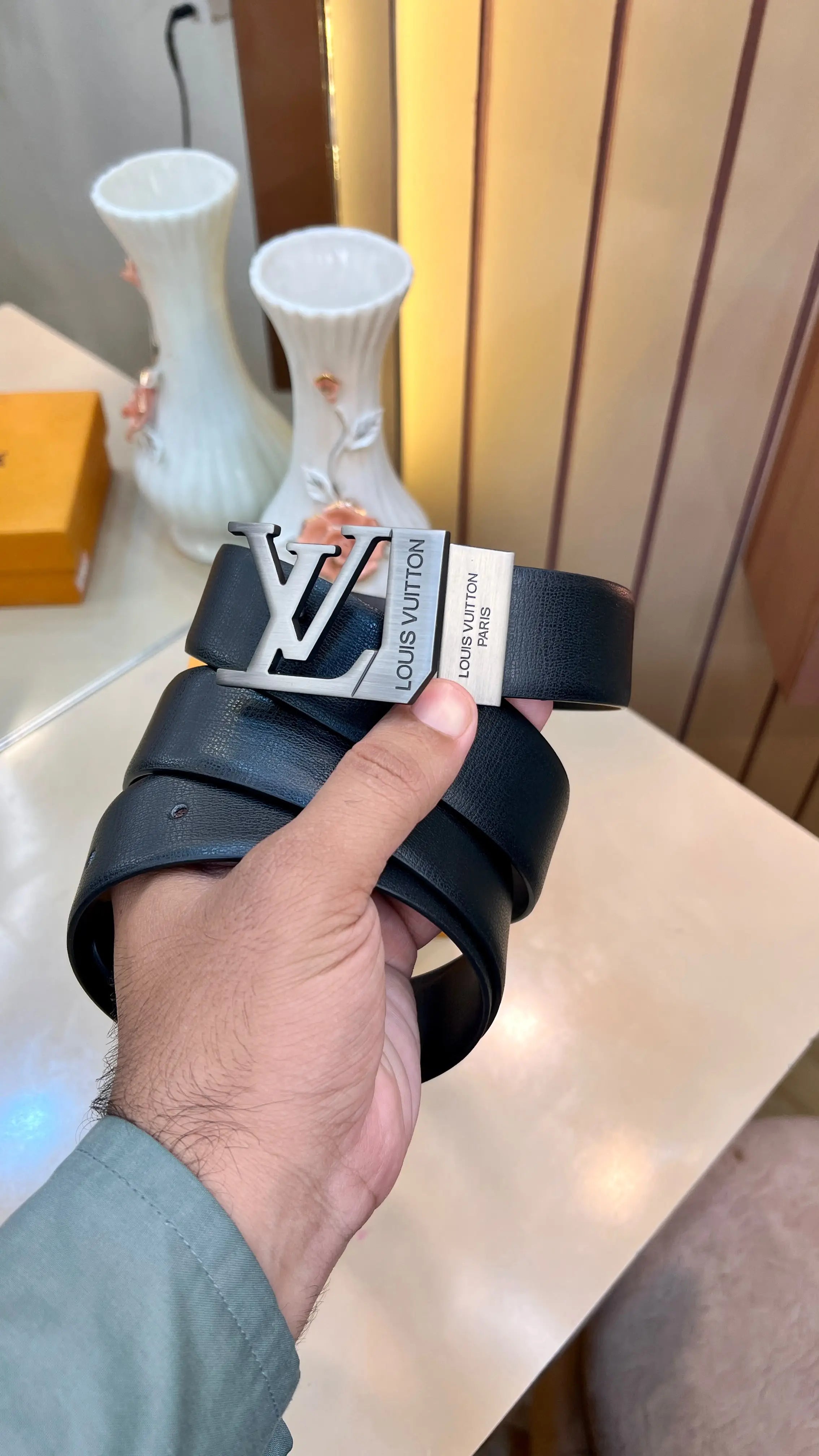 LV LOUIS VUITTON PREMIUM QUALITY IMP REVERSEABLE BELT WITH OG BOX 