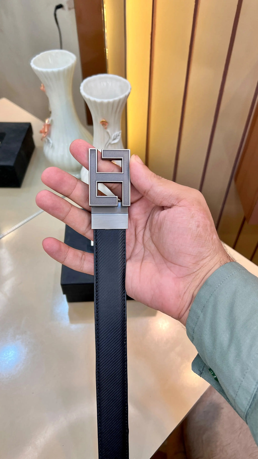 FENDI PREMIUM QUALITY IMP REVERSEABLE BELT WITH OG BOX 