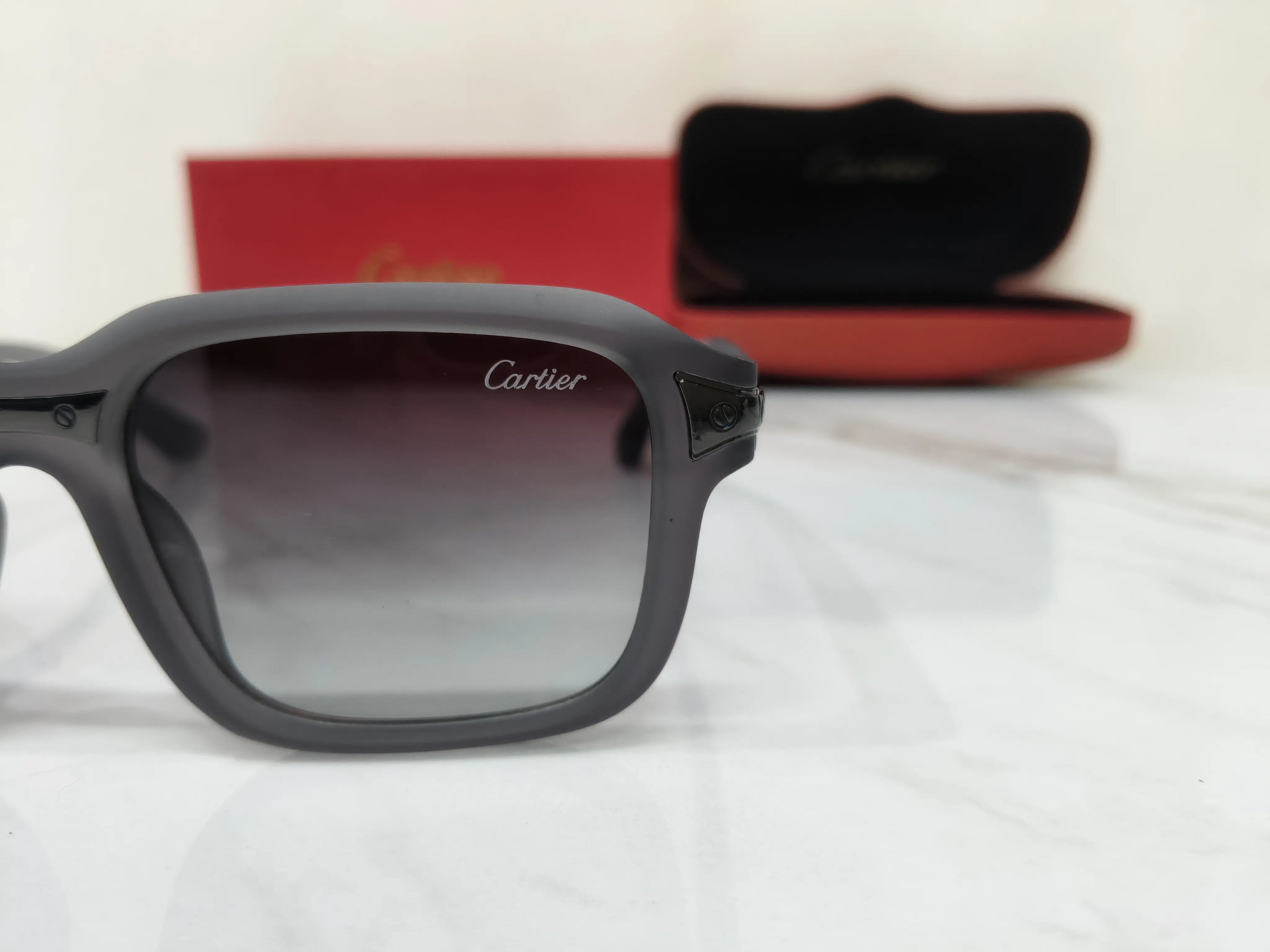 CARTIER 0482 SMOKE GREY 