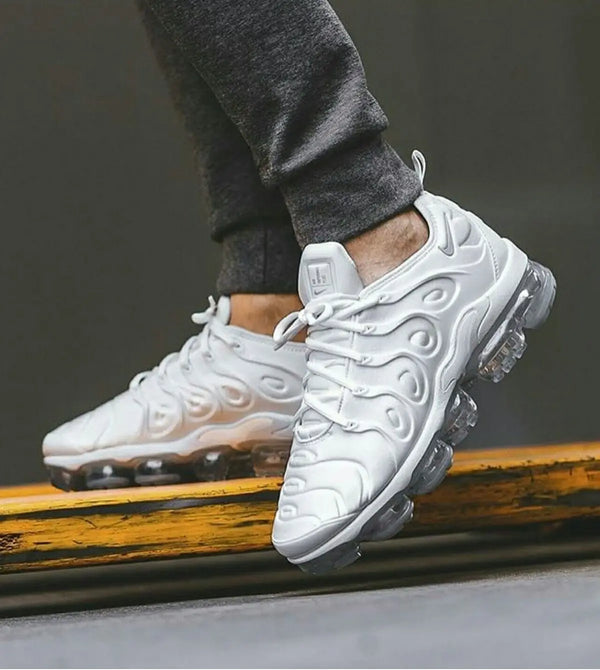 Nike_Air Vapormax Plus All White