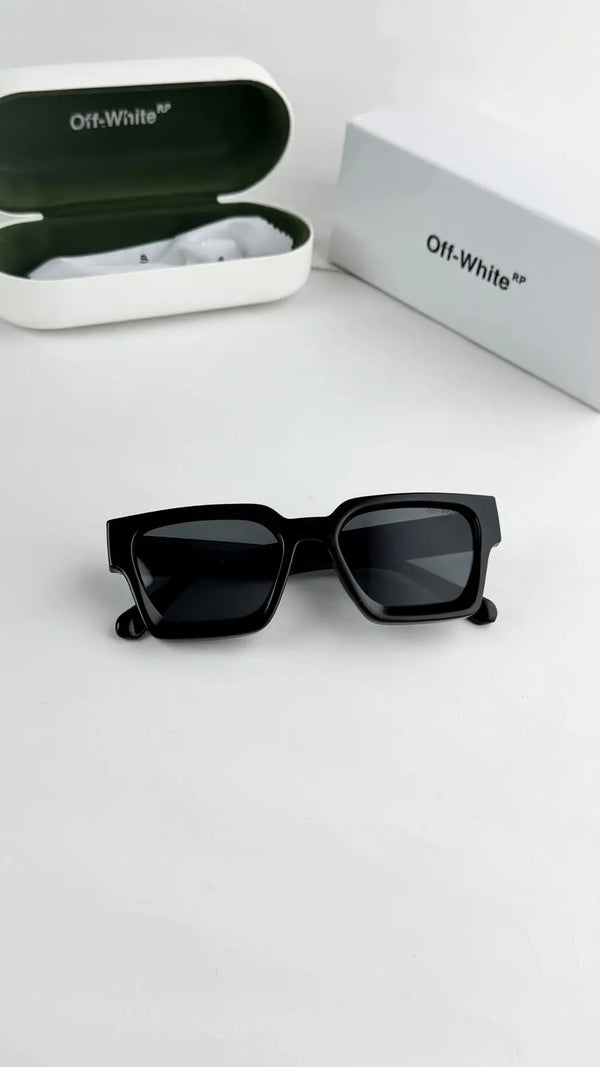 Off_white_full_black